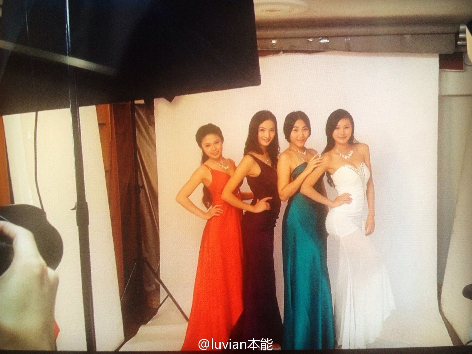 秀人美媛馆女郎luvian本能 微博相册集锦